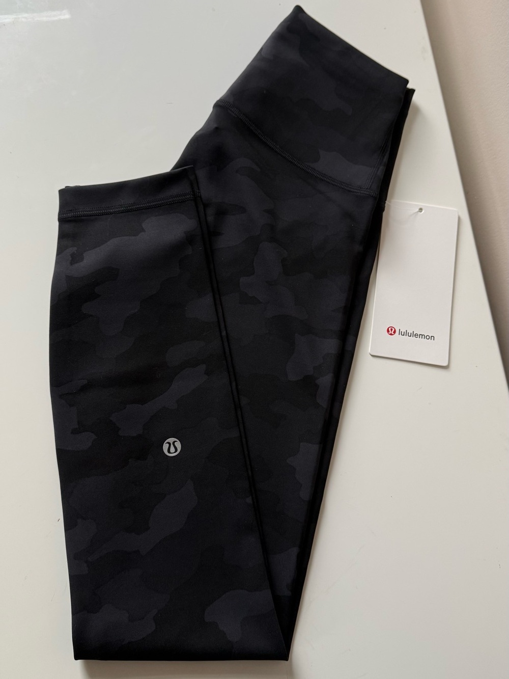 Size 4 Wunder train HR 25” camo deep coal multi